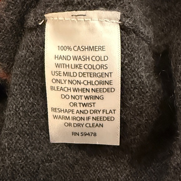 Allen Solly Dark Gray 2 Ply 100% Cashmere Sweater - Picture 6 of 6